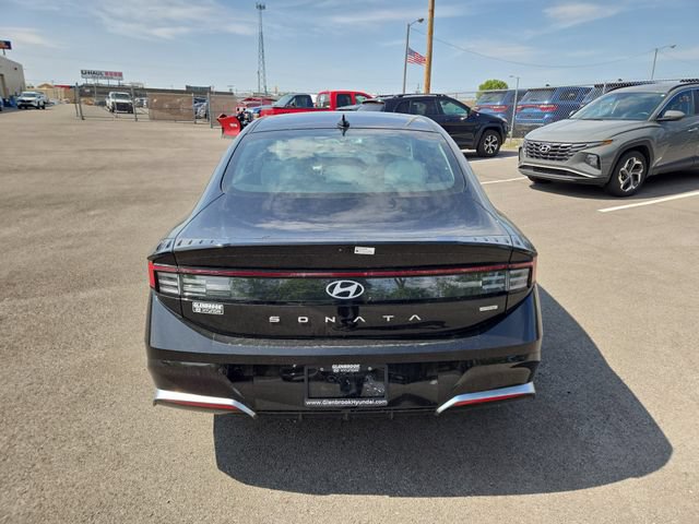 Certified 2025 Hyundai Sonata SEL AWD/4WD image 7