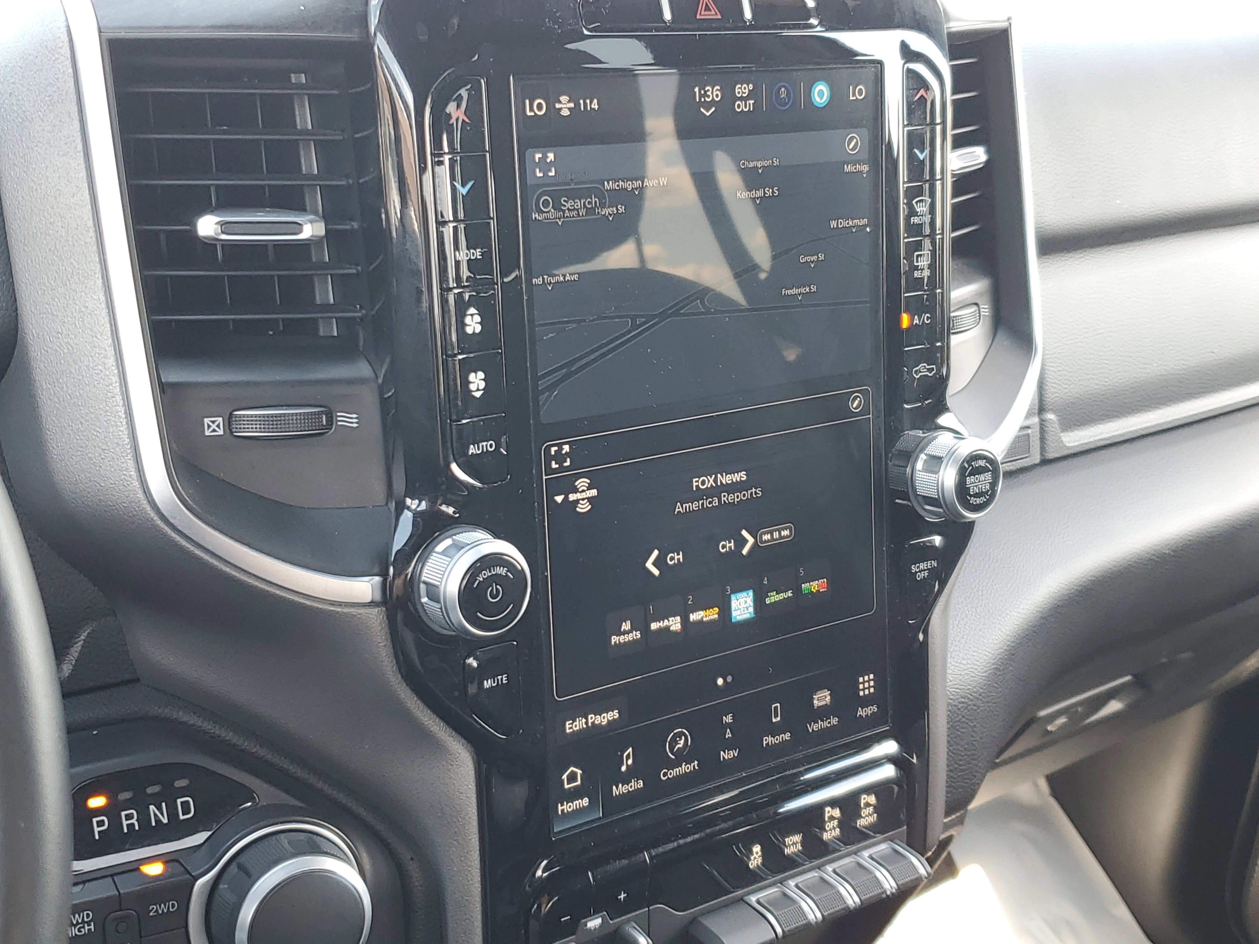 Used 2024 RAM 2500 Big Horn w/ Night Edition image 16