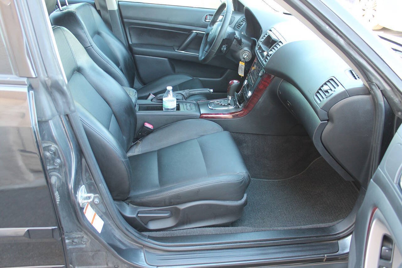 Used 2007 Subaru Outback 2.5i Limited w/ Popular Equipment Group 2A AWD/4WD image 36