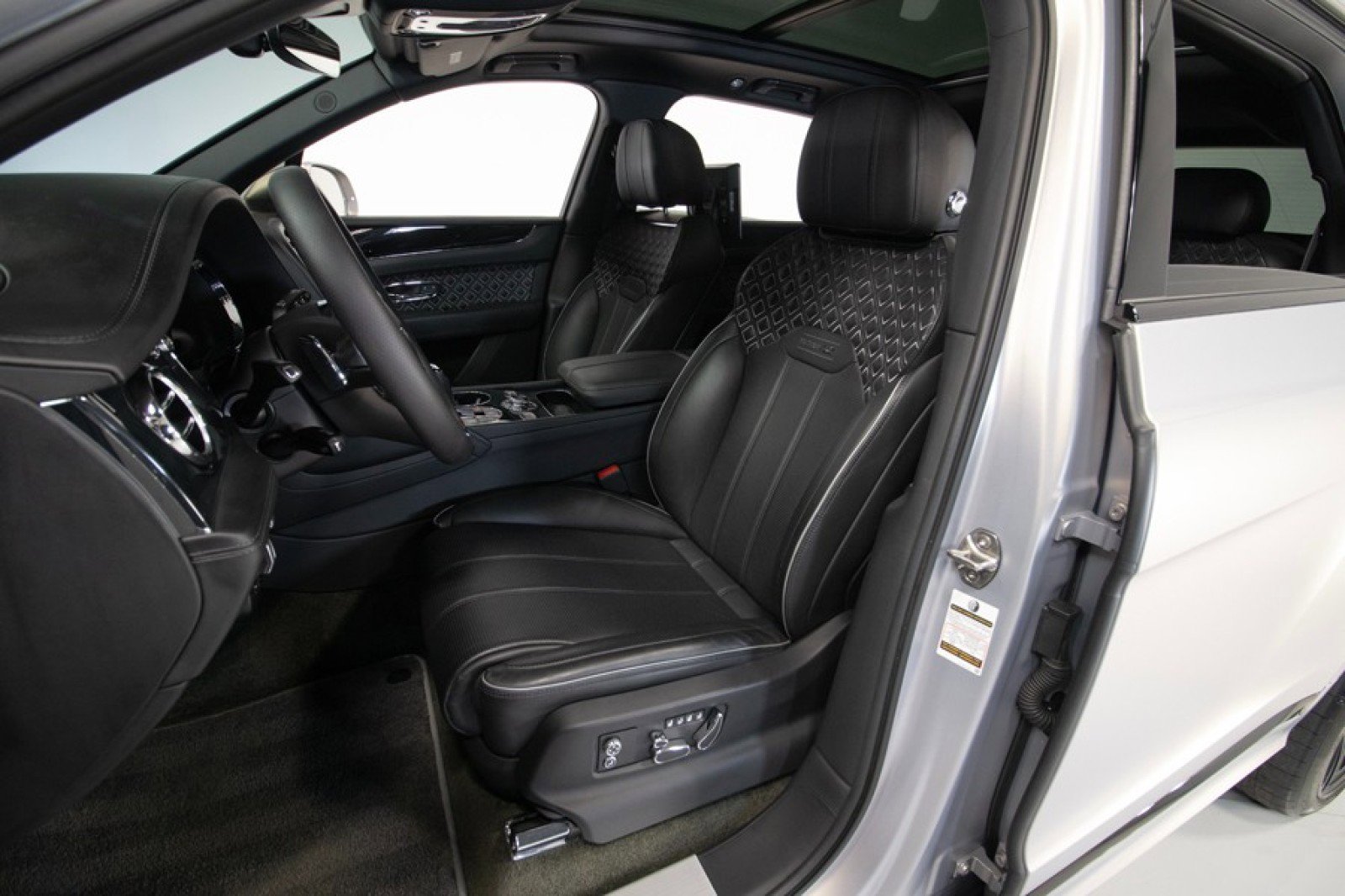 Used 2023 Bentley Bentayga Speed image 5