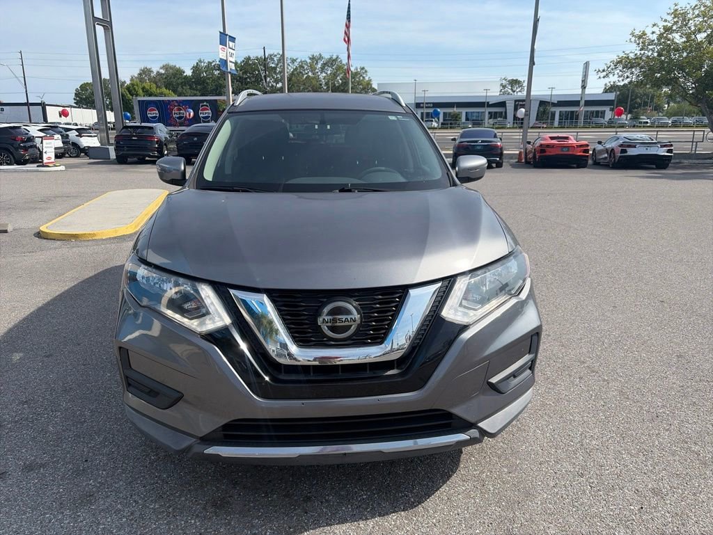 Used 2018 Nissan Rogue SV AWD/4WD image 3