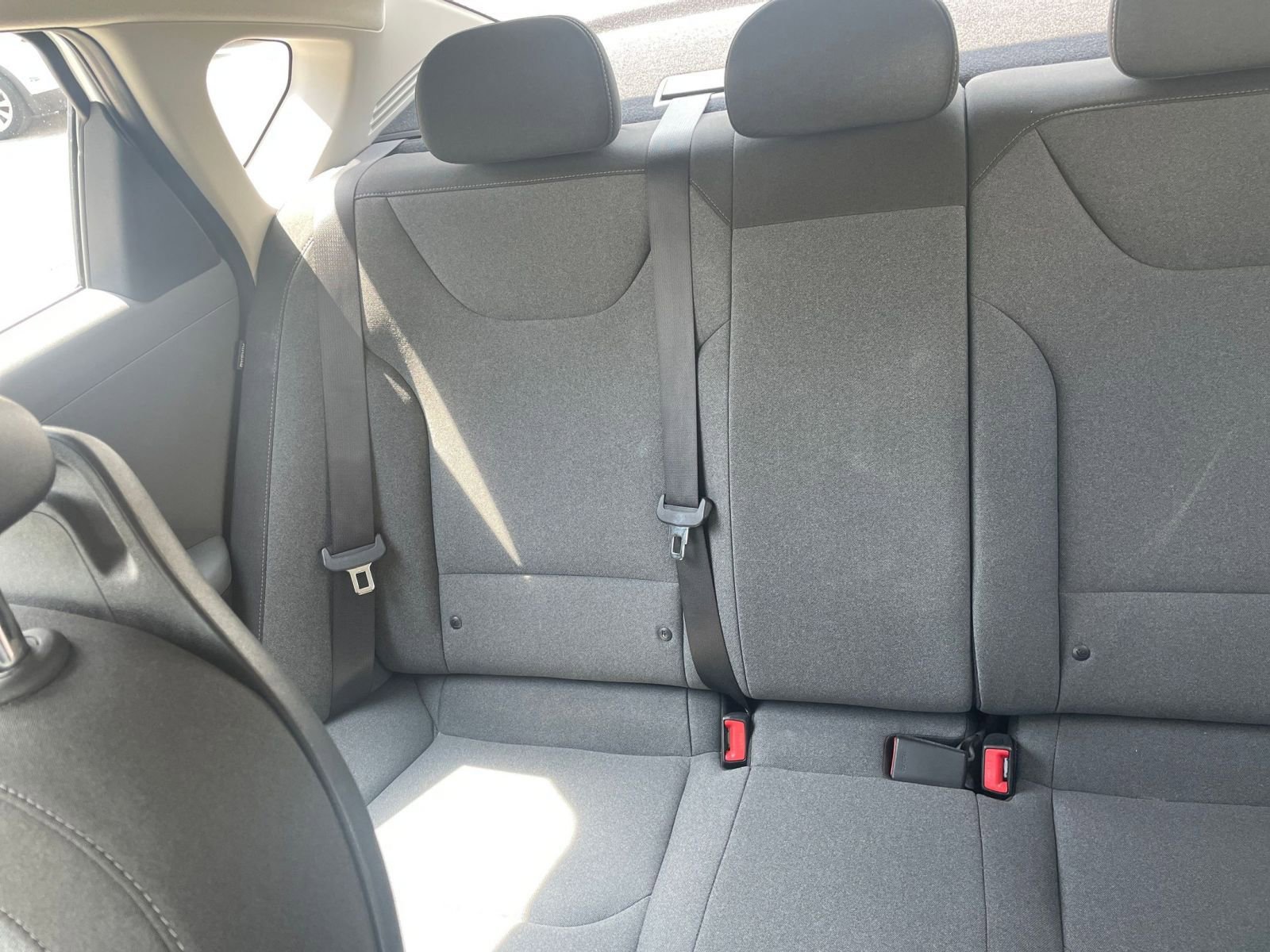 Used 2025 Kia K4 LXS image 38