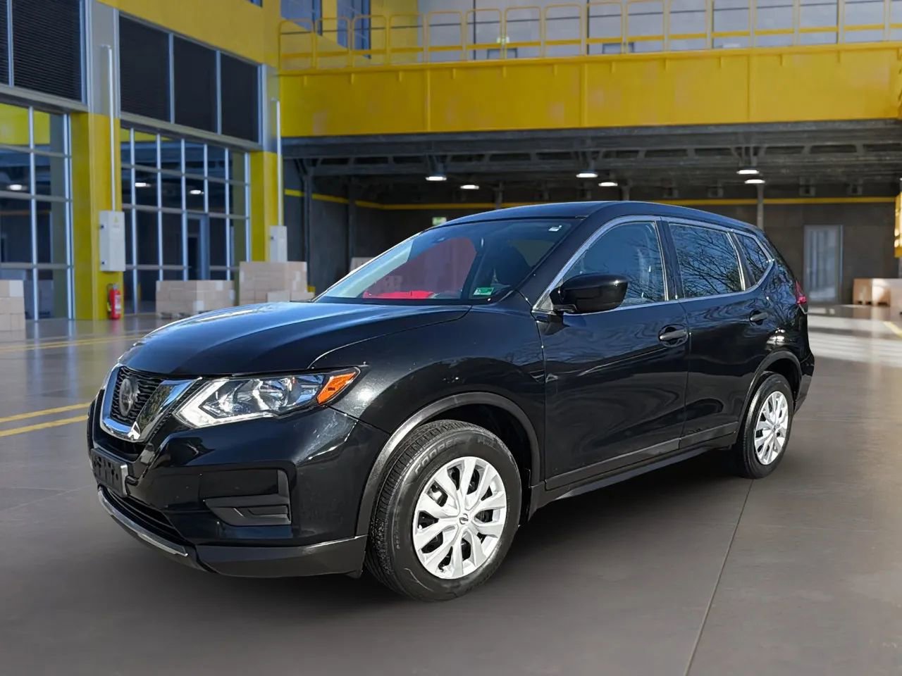 Used 2020 Nissan Rogue S image 1