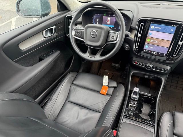Used 2023 Volvo XC40 B5 Ultimate w/ Protection Package Premier image 8