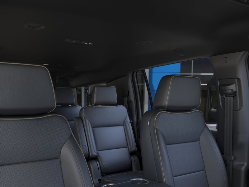 New 2026 Chevrolet Suburban Premier image 24