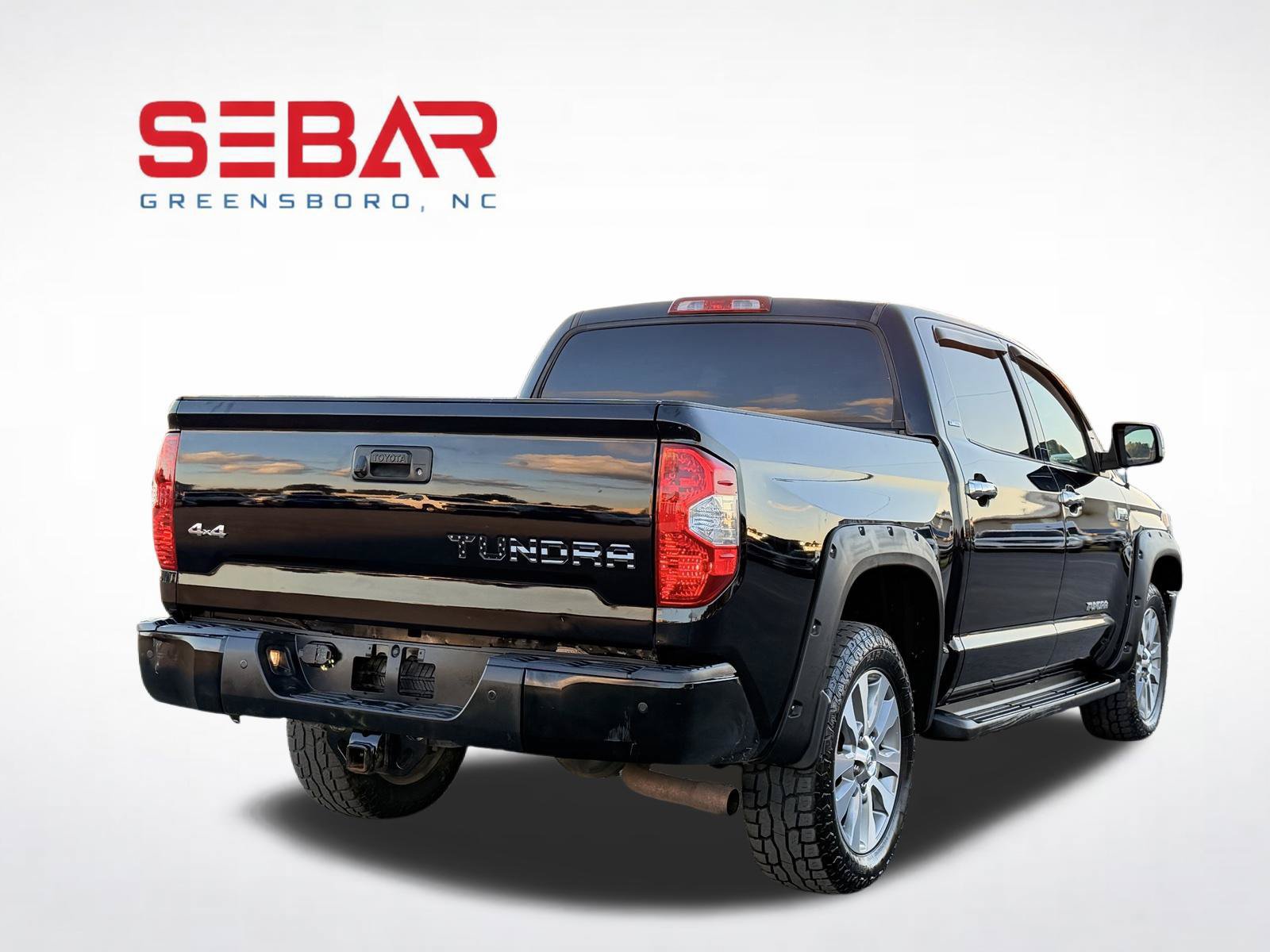 Used 2014 Toyota Tundra Limited w/ Limited Premium Package AWD/4WD image 6