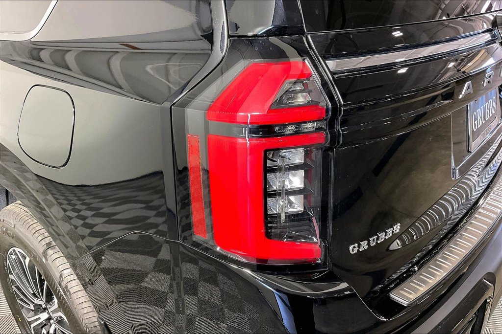New 2026 Nissan Armada SL w/ Captain's Chari Seat Package AWD/4WD image 35