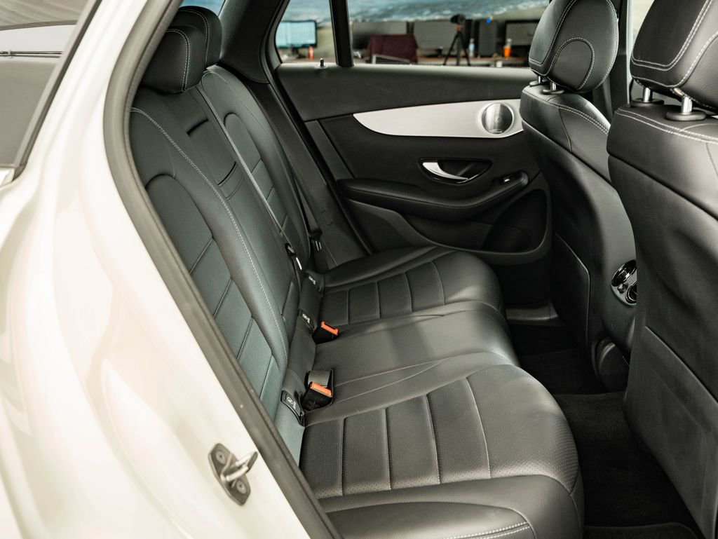Used 2019 Mercedes-Benz GLC 300 4MATIC image 44