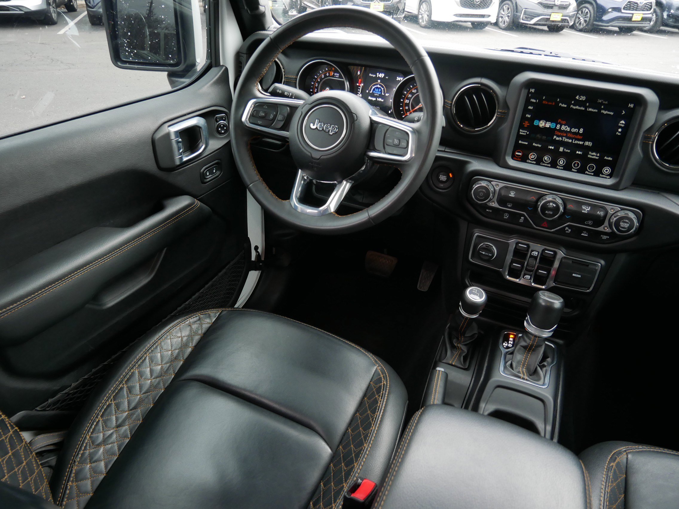 Used 2023 Jeep Gladiator Overland image 9