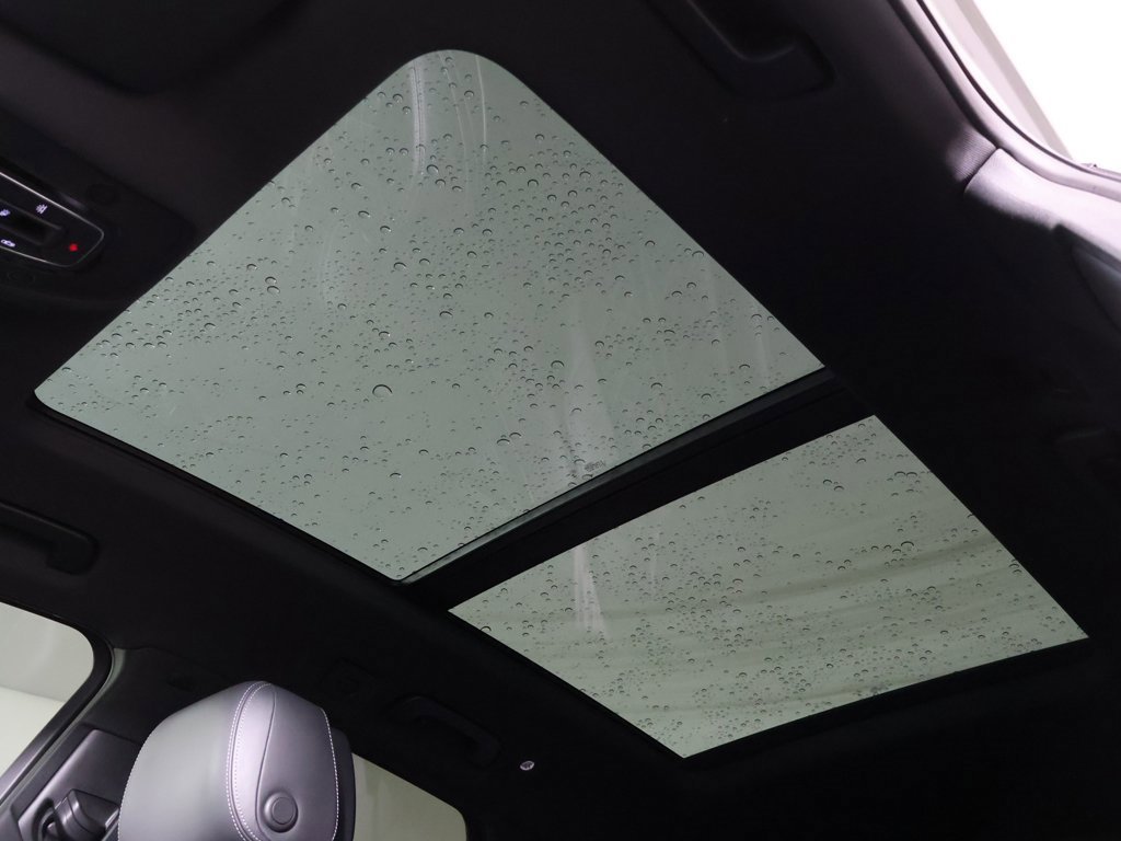 Used 2023 Audi SQ5 Prestige w/ Prestige Package image 21