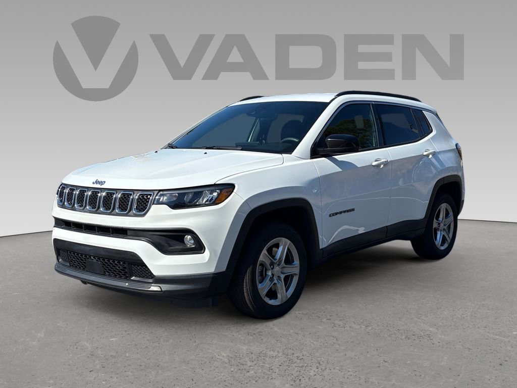 Used 2024 Jeep Compass Latitude image 22