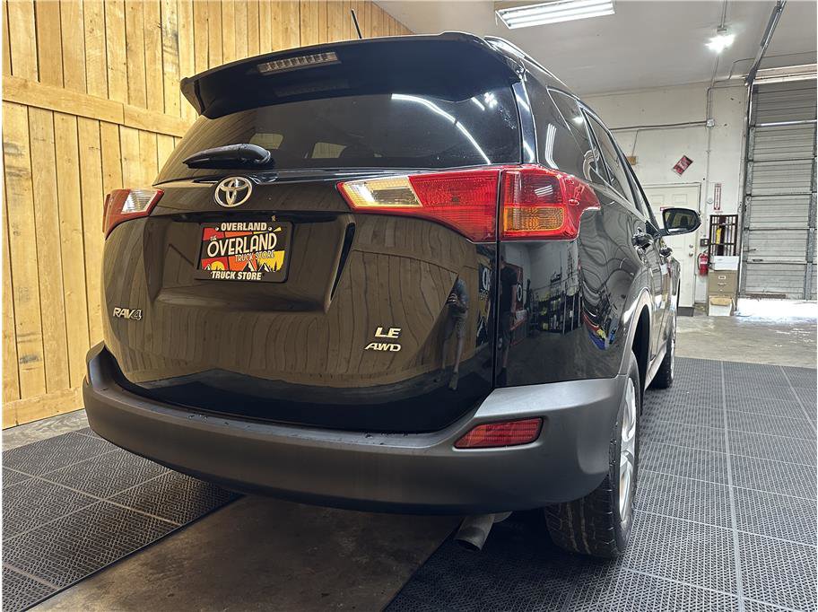 Used 2013 Toyota RAV4 LE image 8