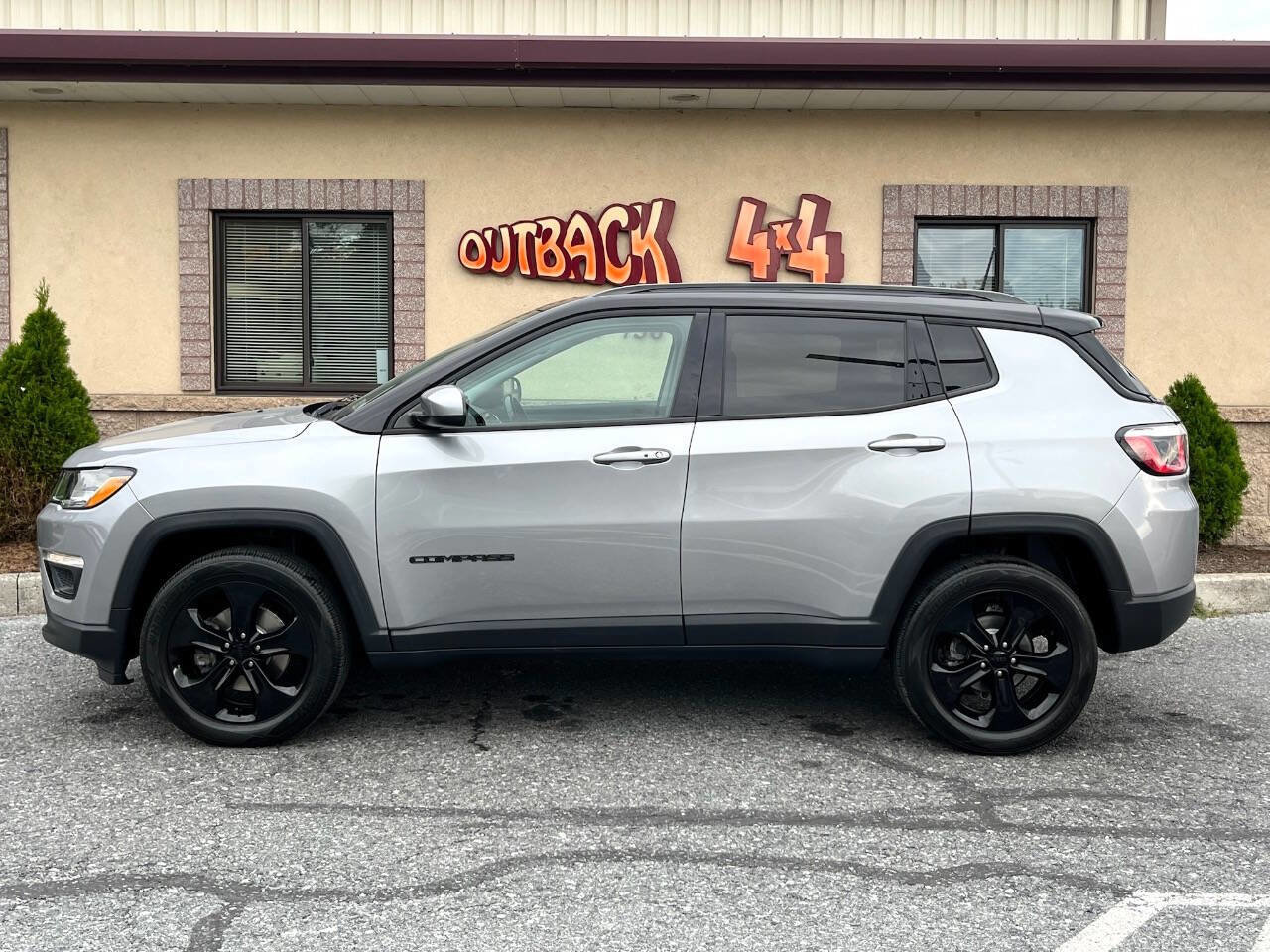 Used 2019 Jeep Compass Latitude image 38