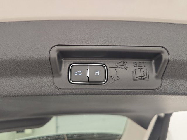 New 2026 Ford Explorer Active AWD/4WD image 18