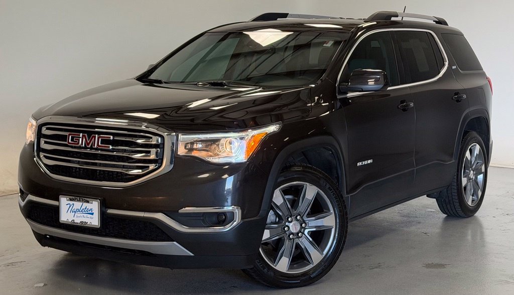 Used 2017 GMC Acadia SLT w/ LPO, Floor Liner Package FWD image 1