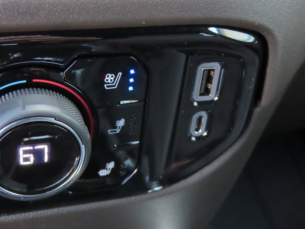 Used 2023 Chevrolet Silverado 1500 LTZ w/ LTZ Convenience Package II image 10