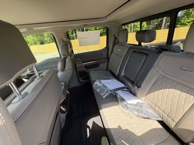 New 2026 Ford F450 4x4 Crew Cab Super Duty image 15