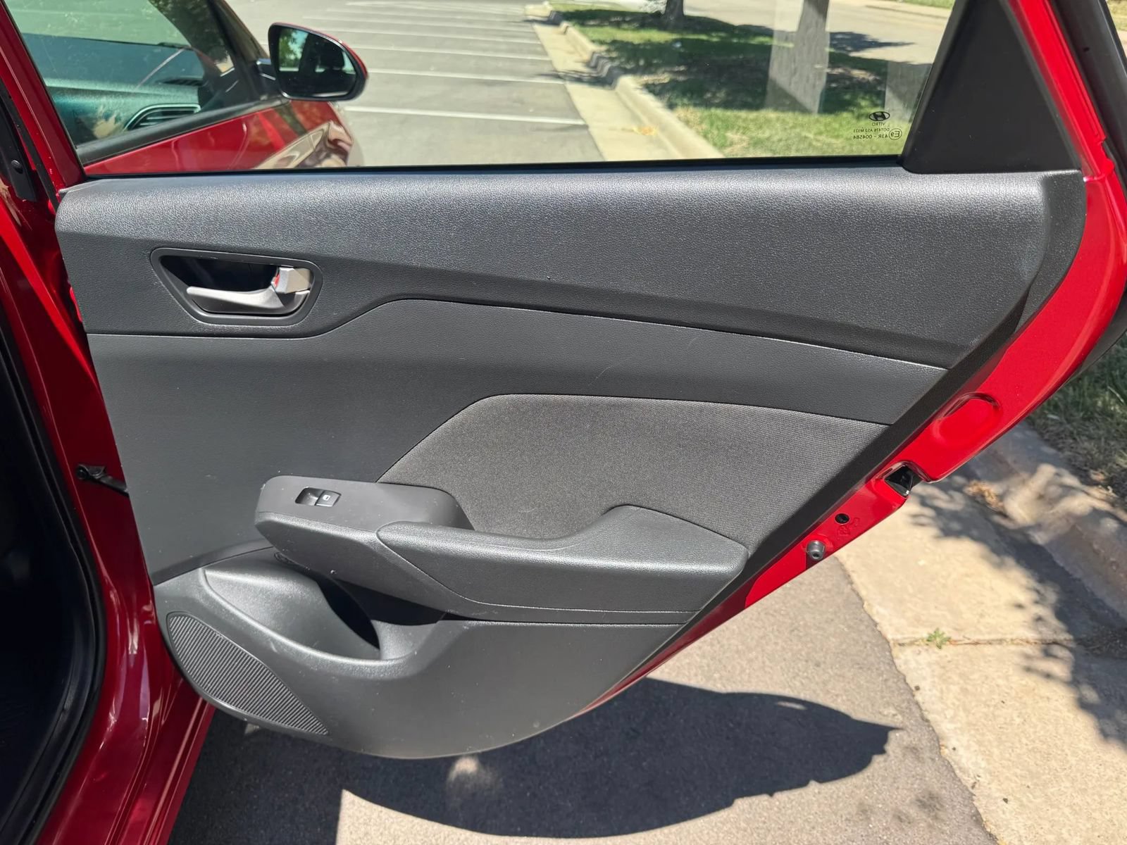 Used 2021 Hyundai Accent SE FWD image 14