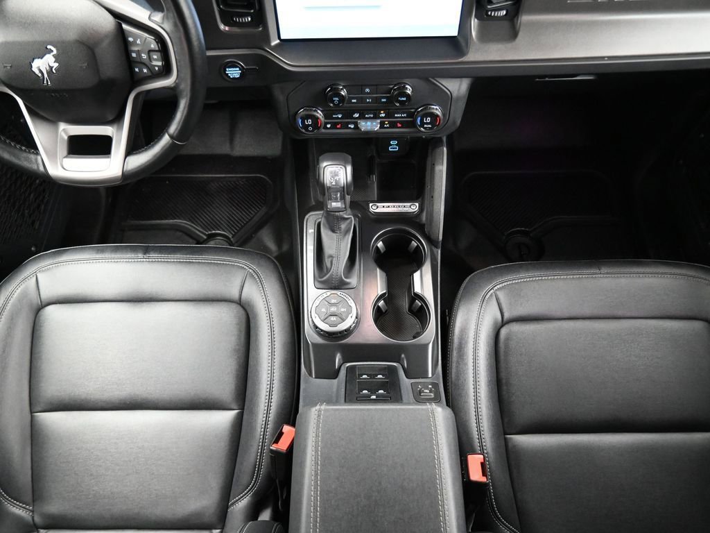 Used 2025 Ford Bronco Badlands image 30