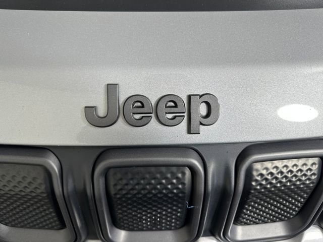 Used 2022 Jeep Compass Trailhawk w/ Sun and Sound Group image 9