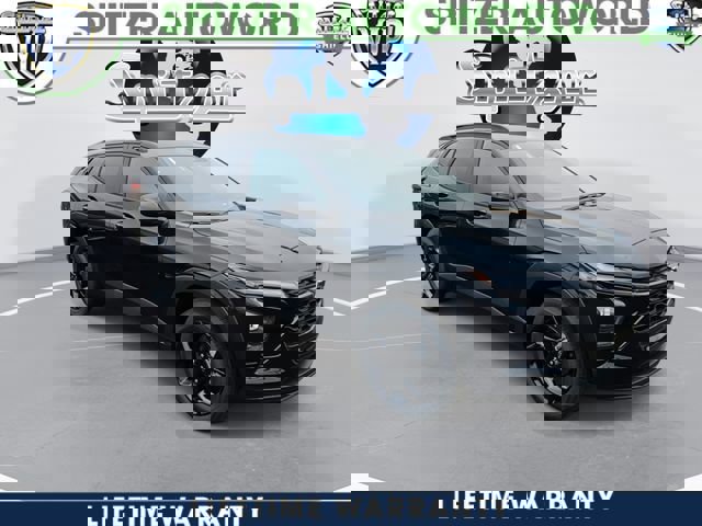 New 2026 Chevrolet Trax LT w/ Midnight Edition image 2