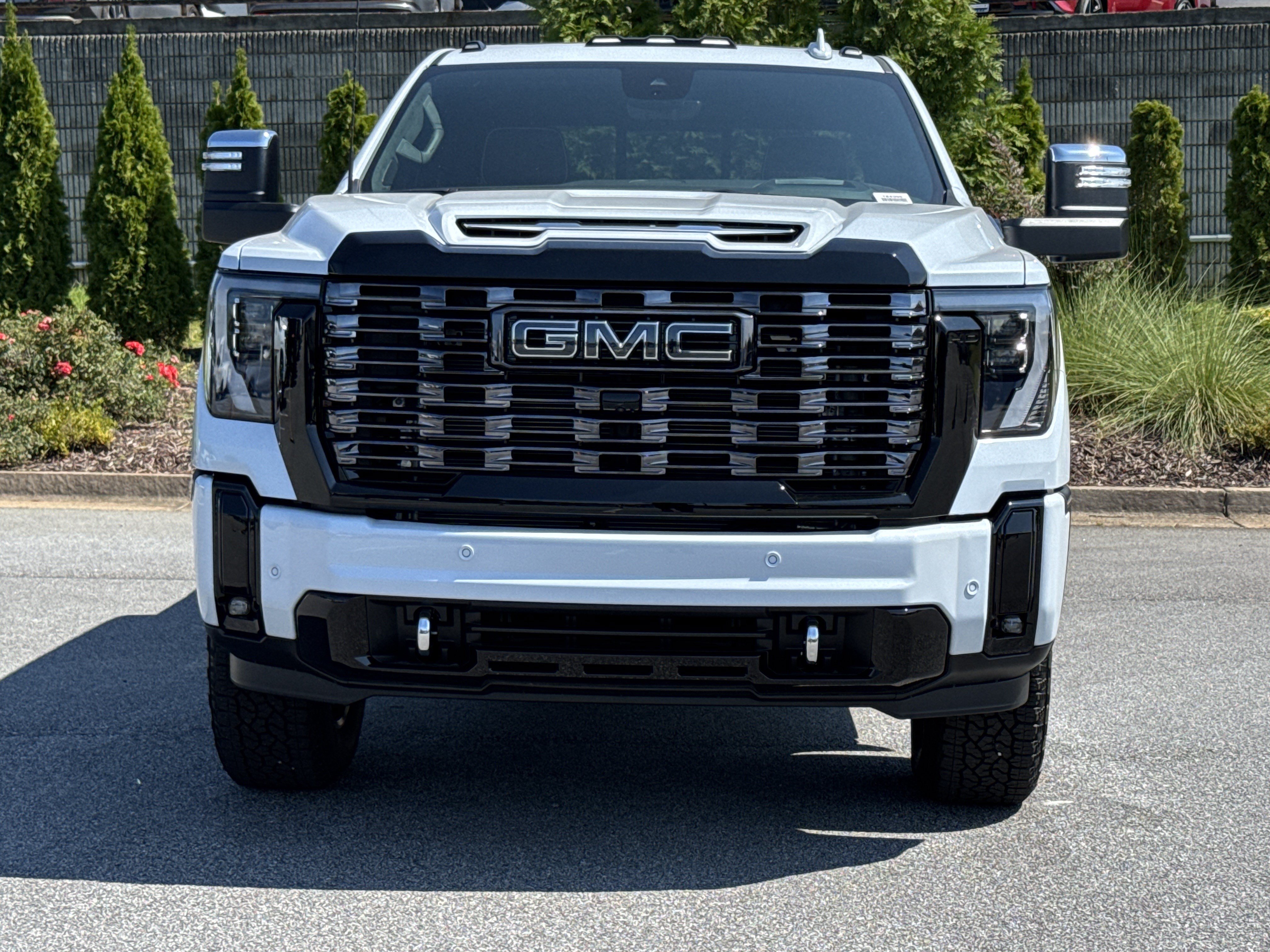 New 2026 GMC Sierra 2500 Denali Ultimate AWD/4WD image 3
