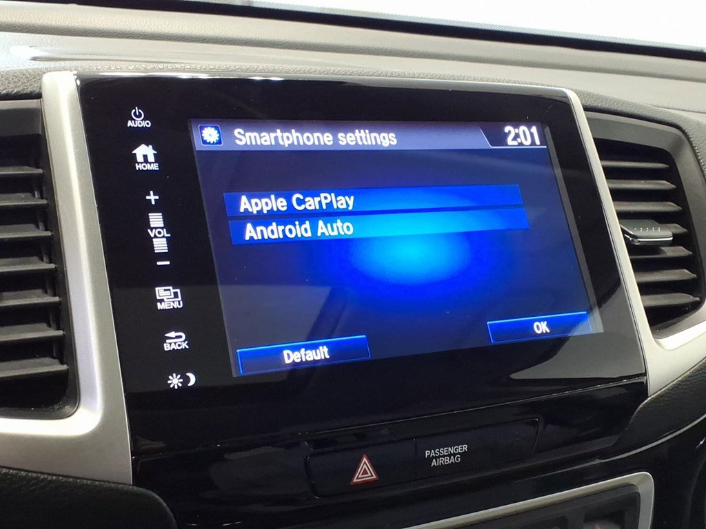 Used 2017 Honda Pilot Touring image 16