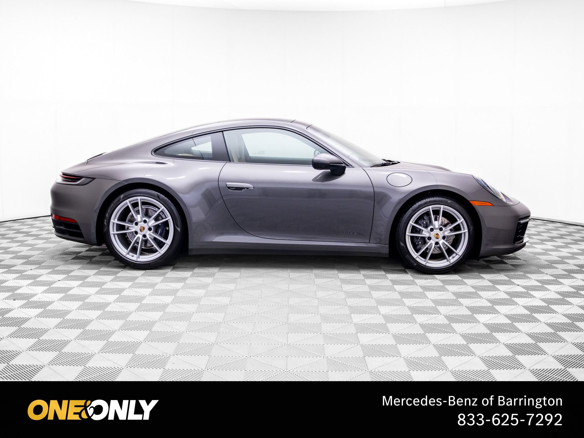 Used 2022 Porsche 911 Carrera RWD image 6