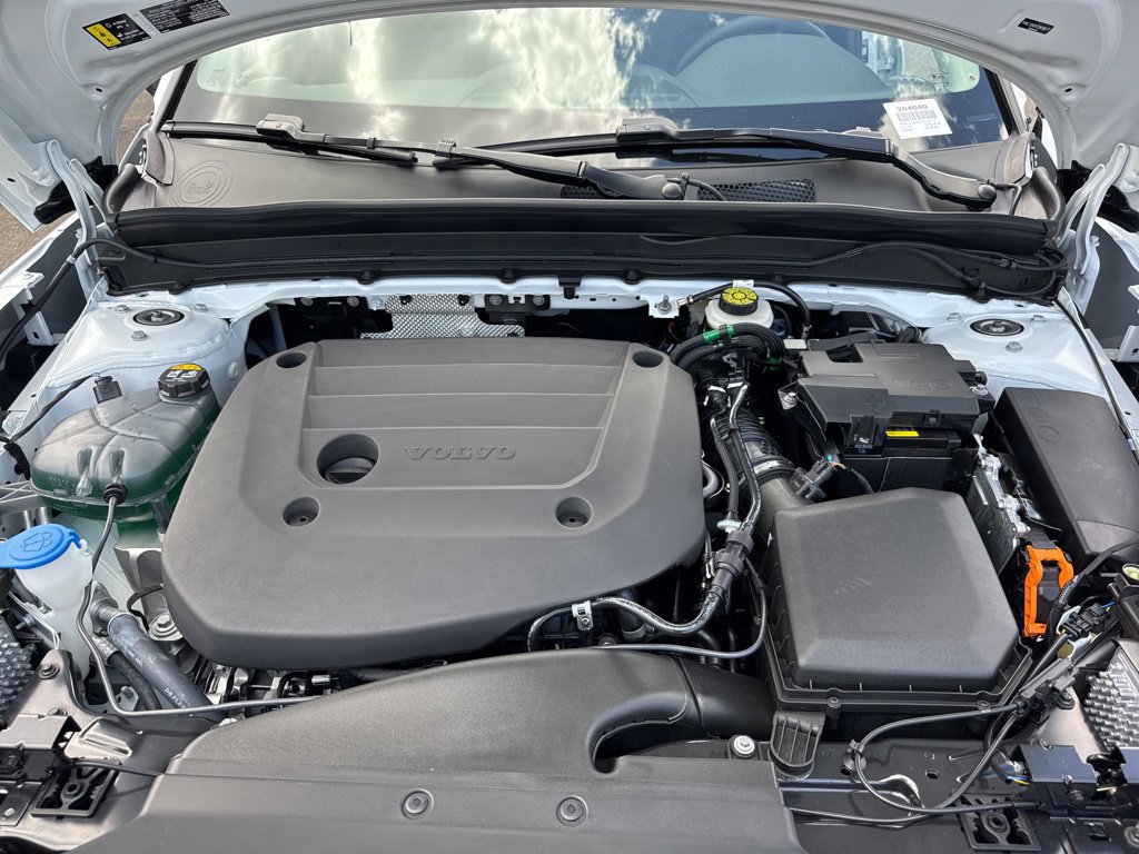 New 2026 Volvo XC40 B5 Plus w/ Climate Package AWD/4WD image 29