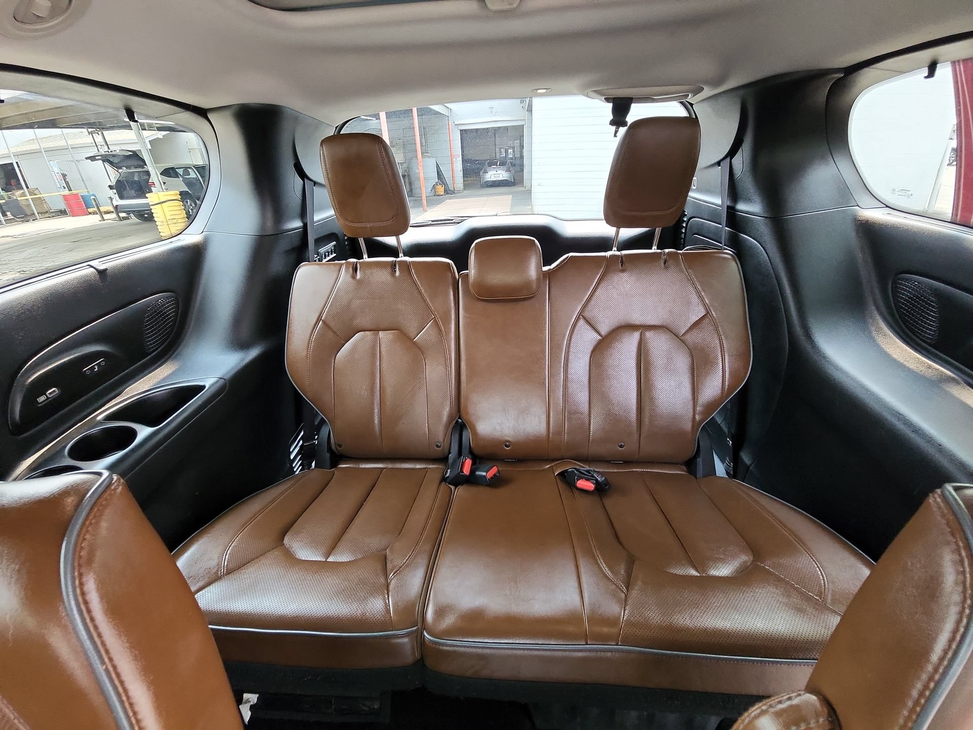 Certified 2017 Chrysler Pacifica Limited FWD image 26