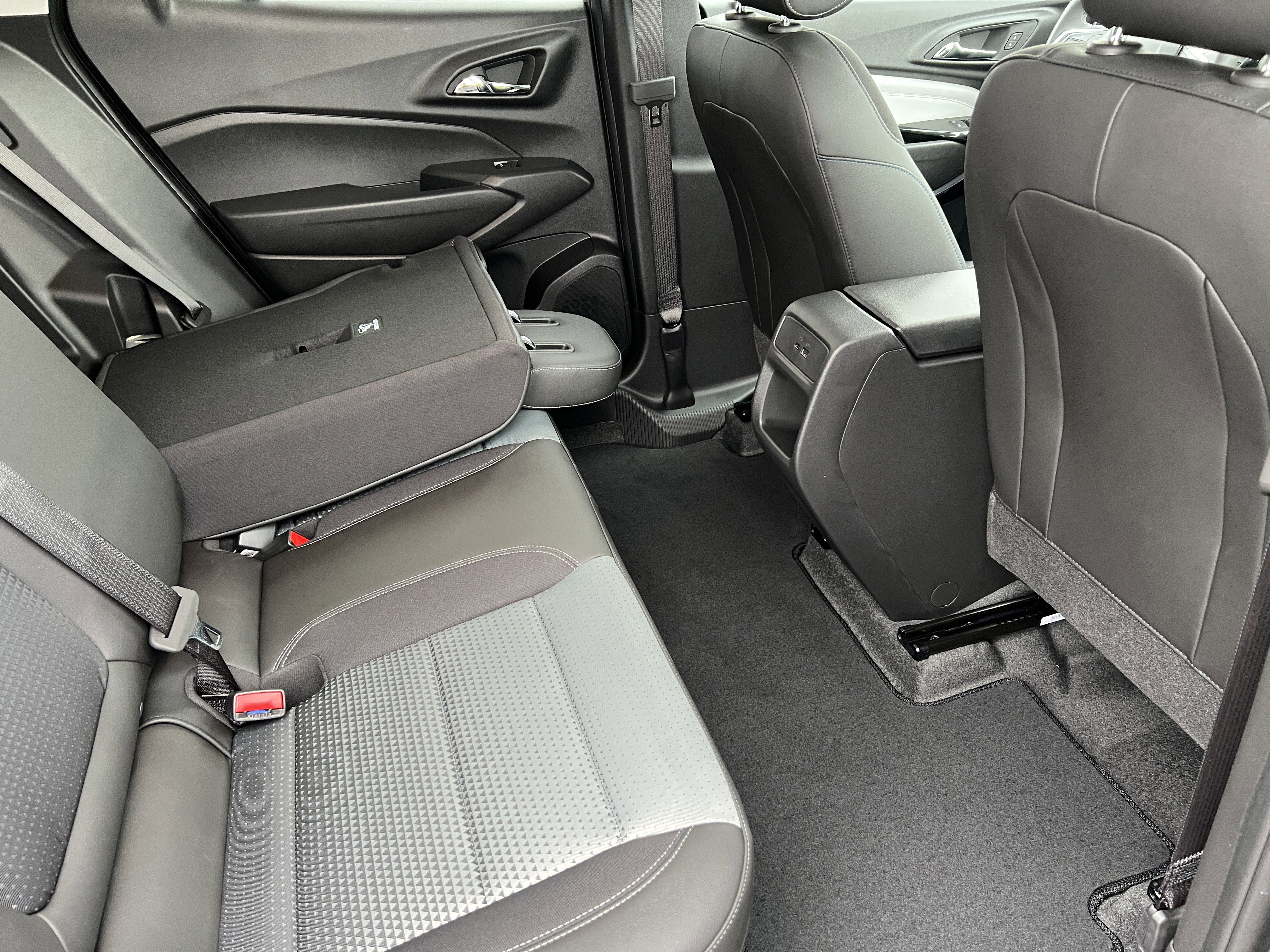 New 2026 Chevrolet Trax LT w/ Driver Confidence Package image 20