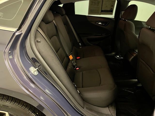 Used 2025 Chevrolet Malibu RS image 5