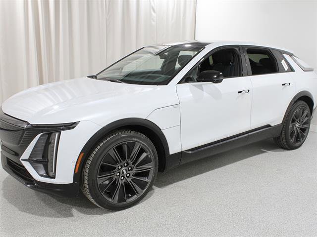 New 2026 Cadillac Lyriq Signature Sport image 3