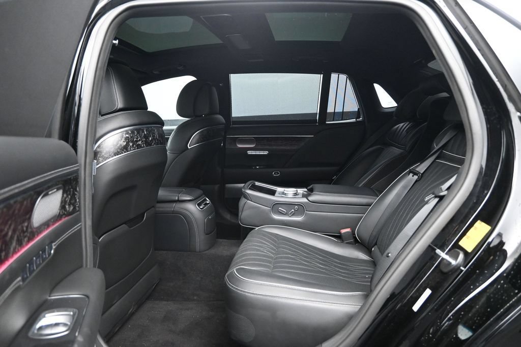 Used 2023 Genesis G90 3.5T AWD/4WD image 25