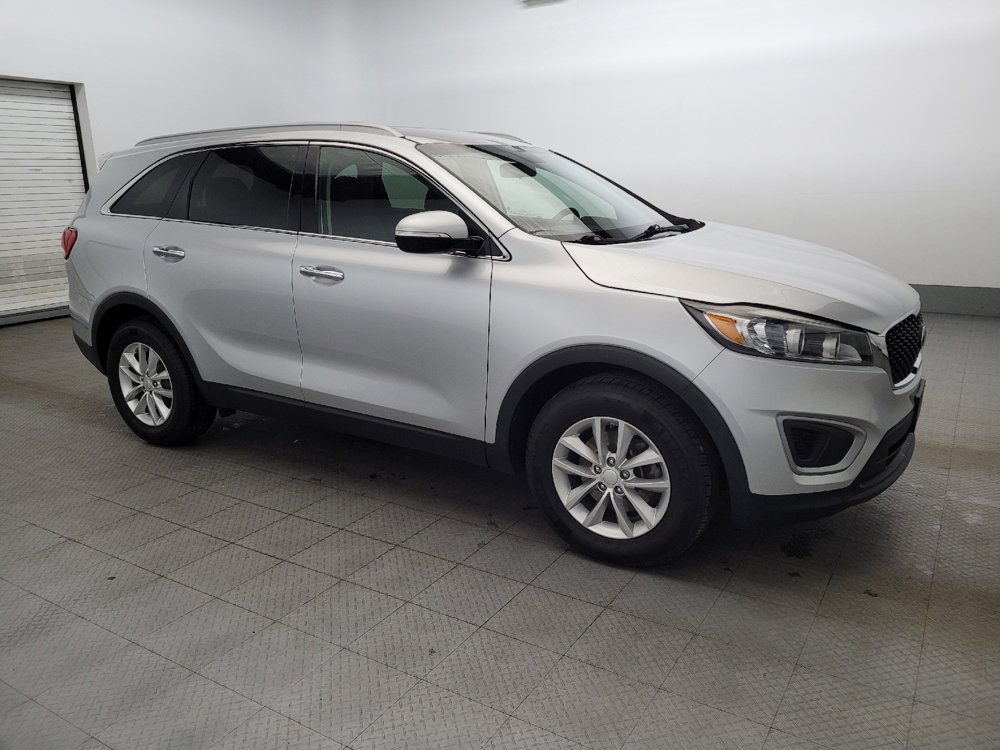 Used 2018 Kia Sorento LX image 11