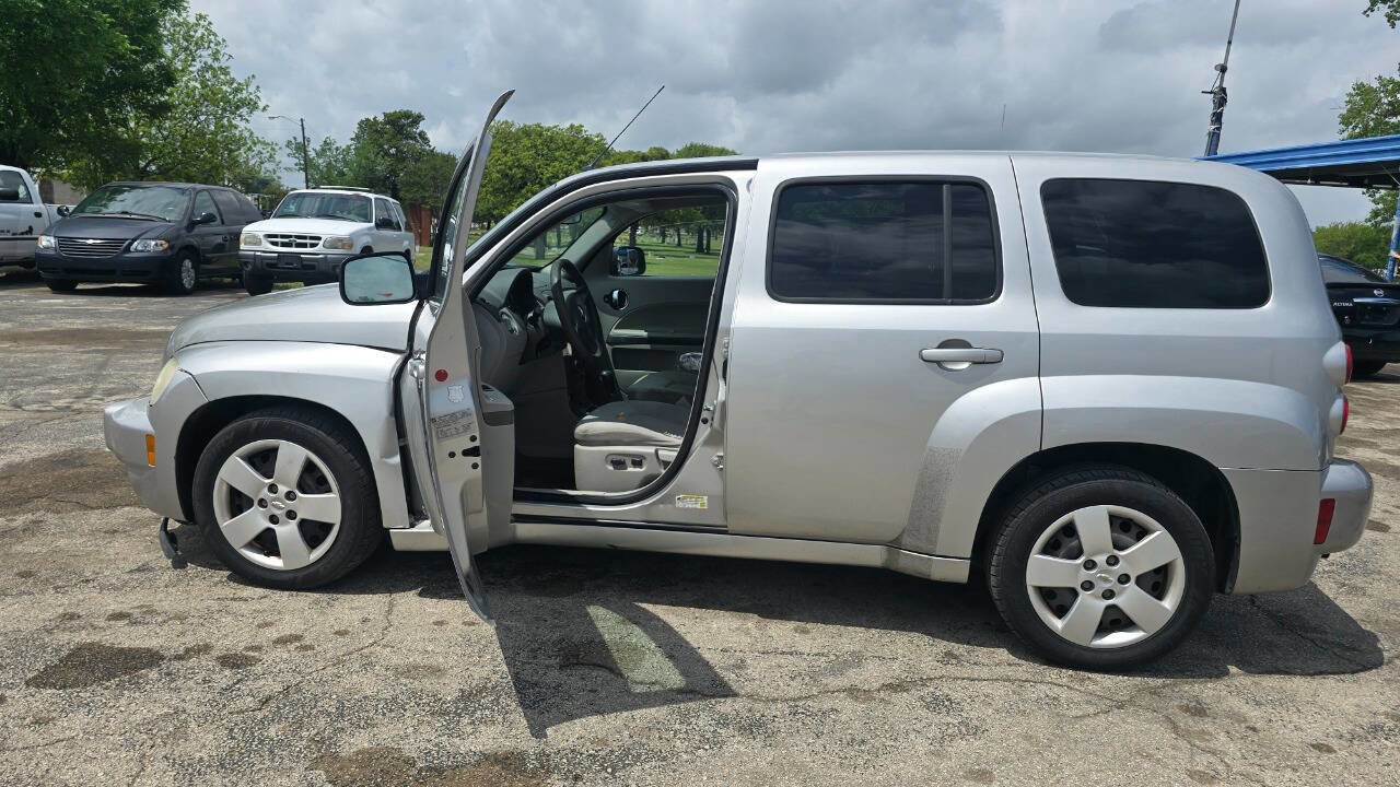Used 2008 Chevrolet HHR LS image 3