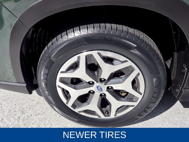 Used 2023 Subaru Forester Premium AWD/4WD image 8