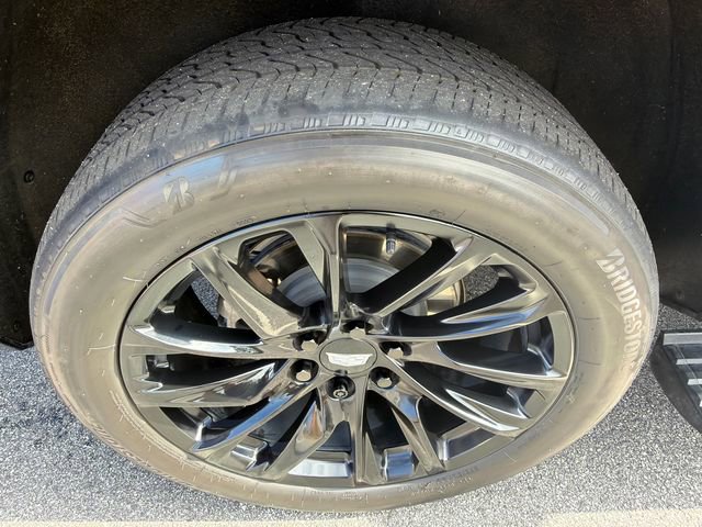 Used 2024 Cadillac Escalade Sport Platinum w/ LPO, ONYX Package image 17