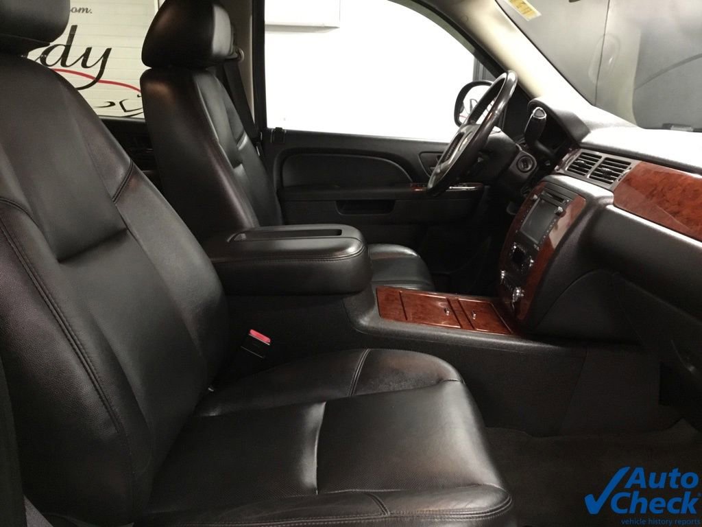 Used 2012 Chevrolet Avalanche LTZ image 37