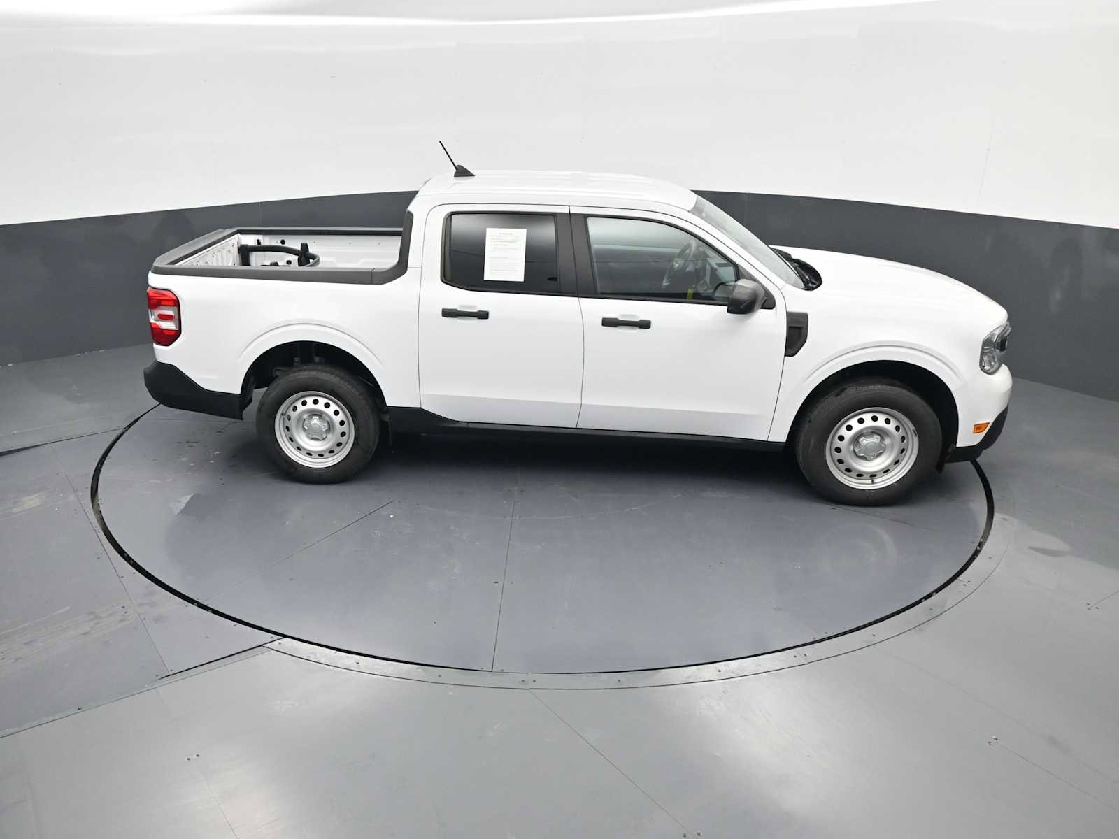 Used 2023 Ford Maverick XL image 33