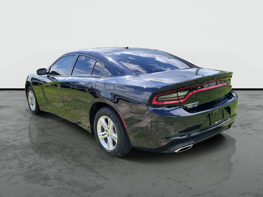 Used 2020 Dodge Charger SXT RWD image 3