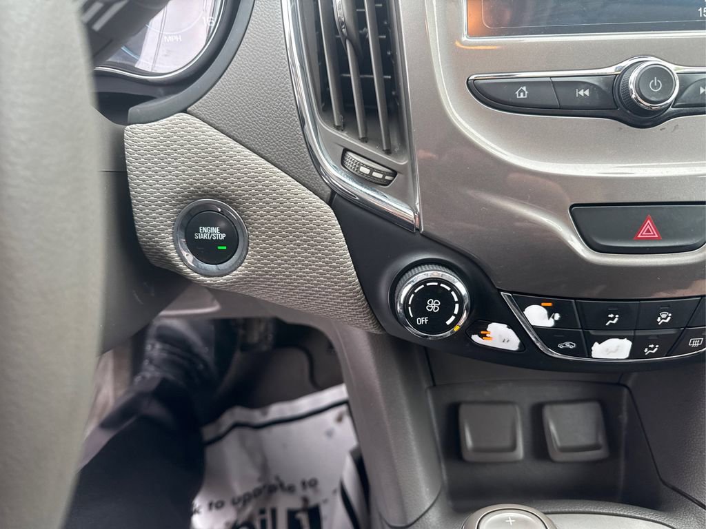 Used 2017 Chevrolet Cruze LT w/ Convenience Package image 9