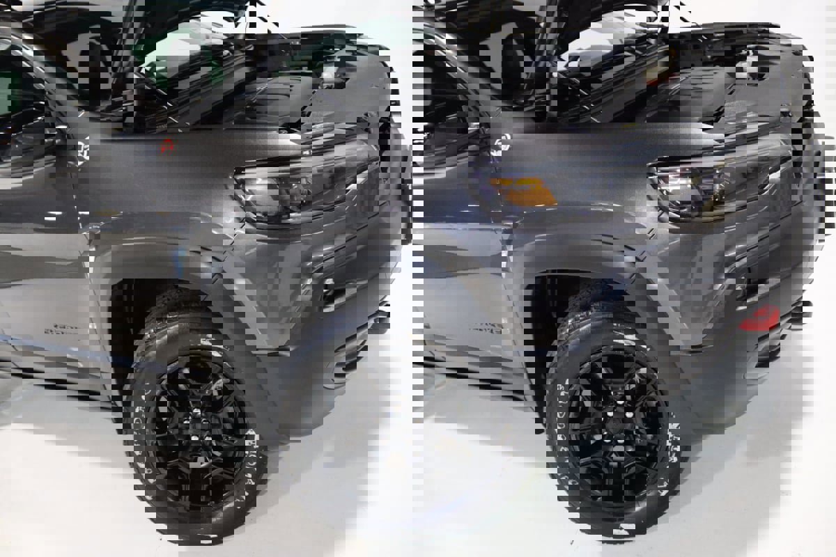 Used 2022 Jeep Cherokee Trailhawk w/ Trailer Tow Group image 71