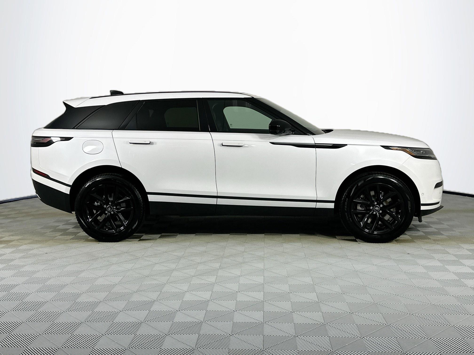 Used 2026 Land Rover Range Rover Velar S image 4