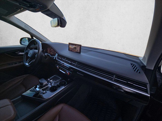 Used 2019 Audi Q7 3.0T Prestige w/ Prestige Package AWD/4WD image 22