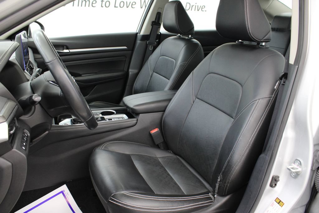 Used 2023 Nissan Altima 2.5 SL FWD image 16
