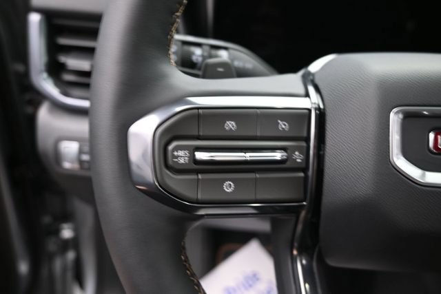 New 2026 GMC Terrain AT4 w/ Technology Package II AWD/4WD image 32