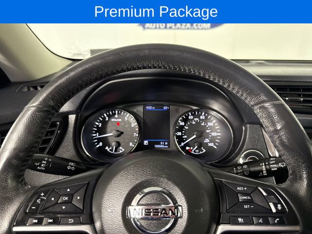 Used 2018 Nissan Rogue SV w/ Premium Package image 10