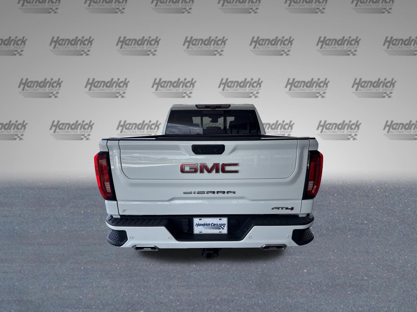 Used 2023 GMC Sierra 1500 AT4 w/ Technology Package AWD/4WD image 8