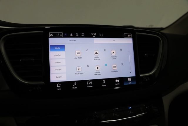 Used 2023 Chrysler Pacifica Touring-L FWD image 27